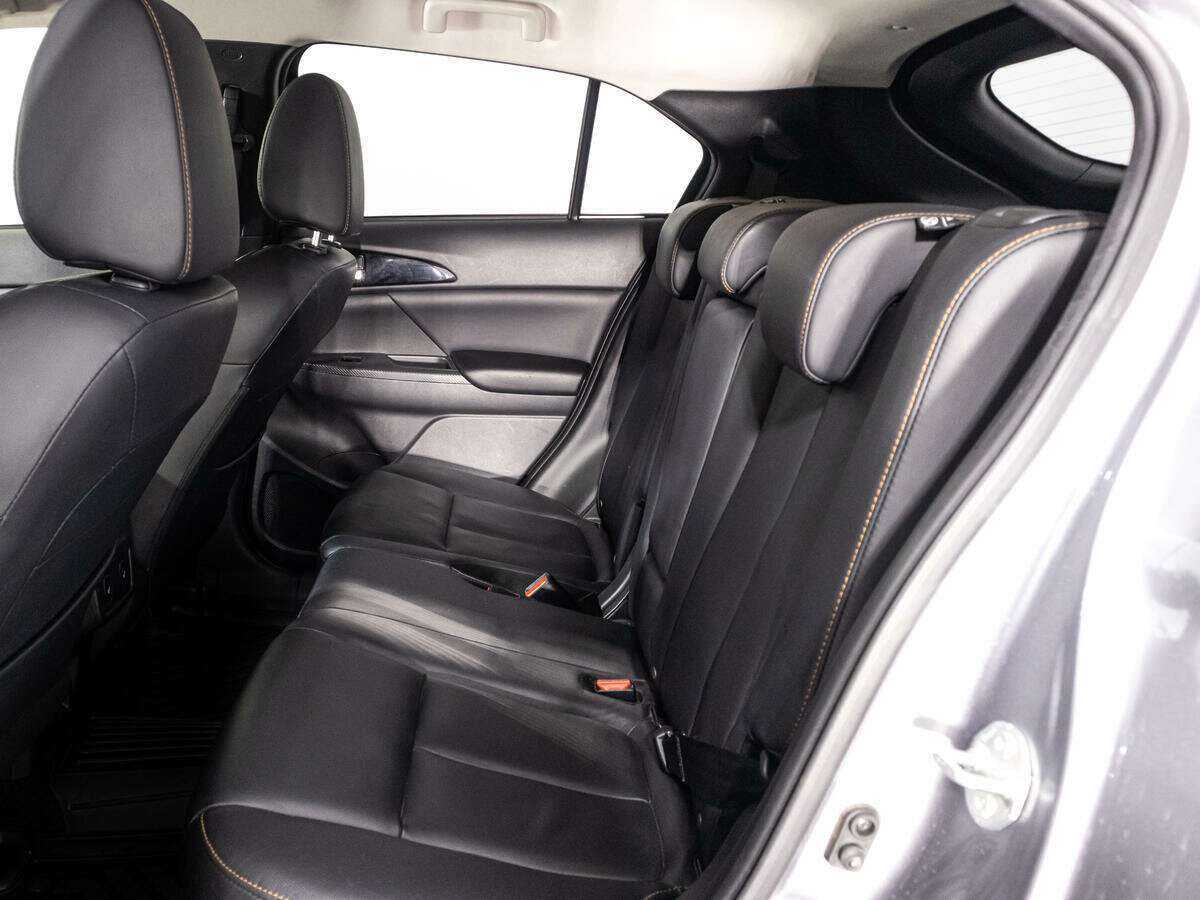 Mitsubishi Eclipse Cross с пробегом — 2018 год. Фото: #7