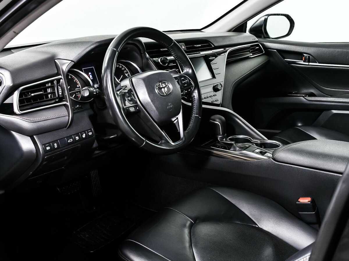 Toyota Camry с пробегом — 2019 год. Фото: #11