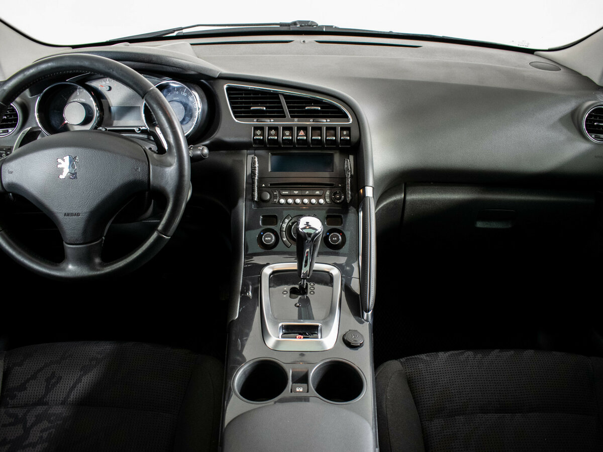 Peugeot 3008 с пробегом — 2012 год. Фото: #11