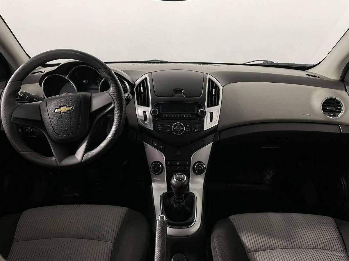 Chevrolet Cruze с пробегом — 2014 год. Фото: #5