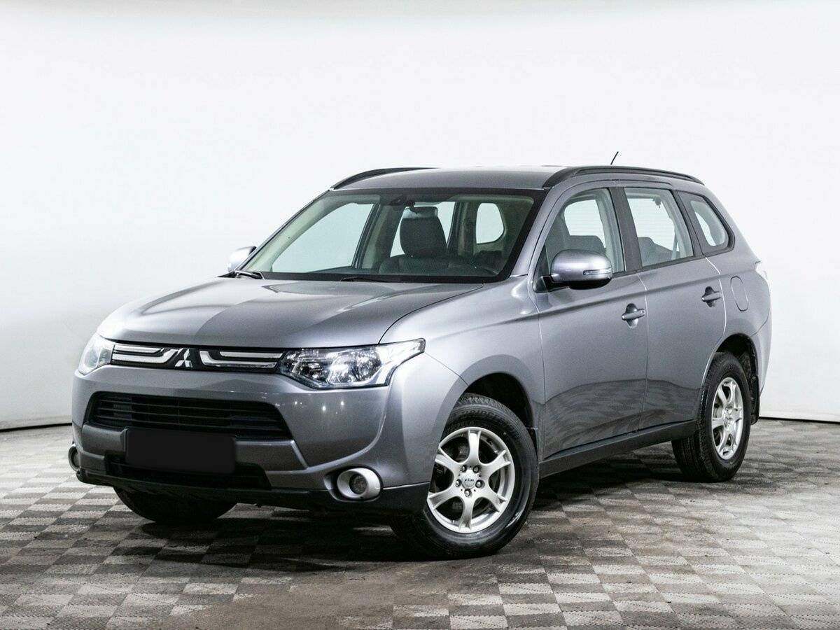 Mitsubishi Outlander с пробегом — 2012 год. Фото: #0