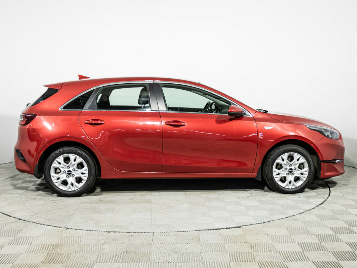 Kia Ceed с пробегом — 2022 год. Фото: #3
