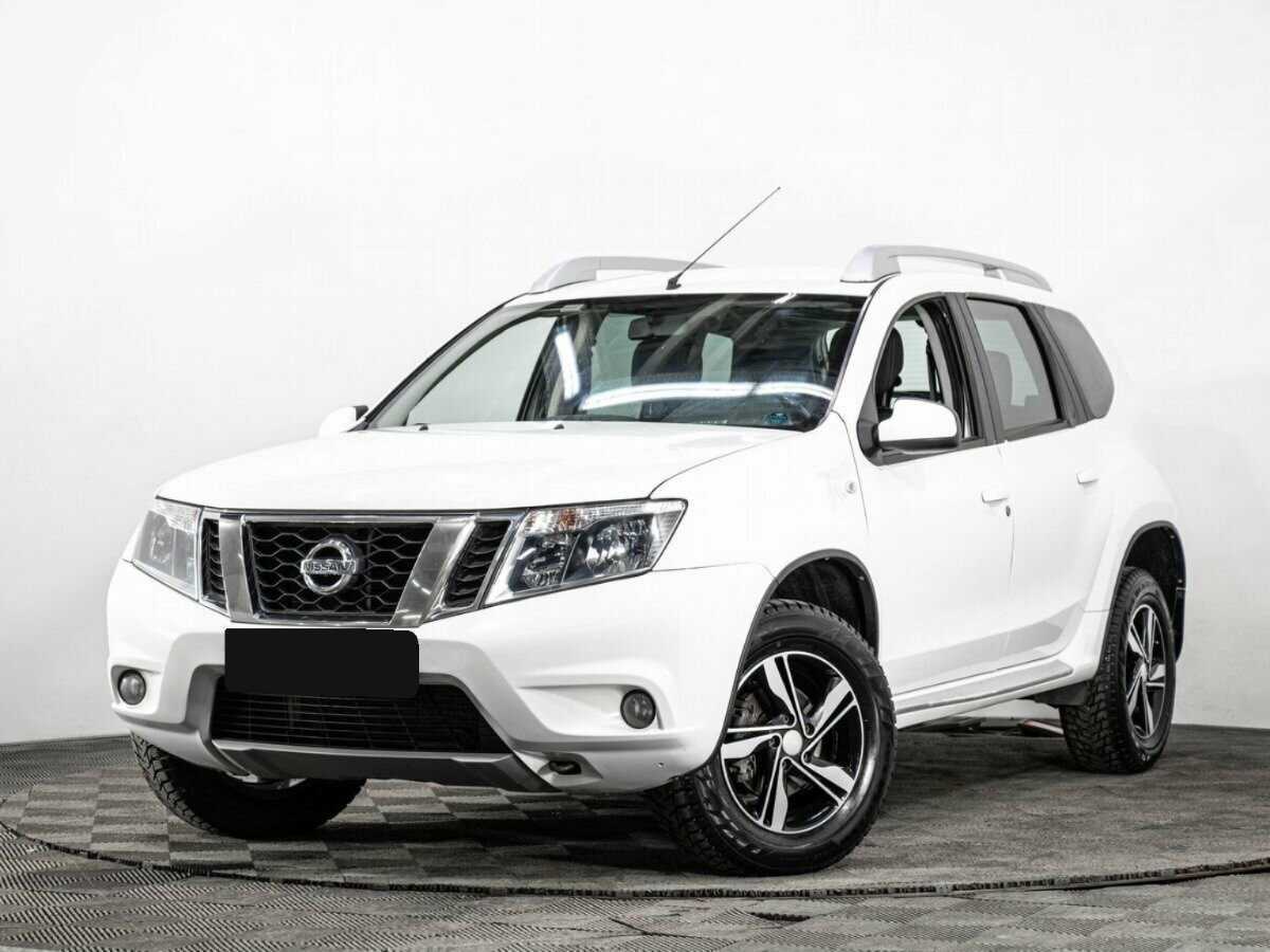 Nissan Terrano с пробегом — 2015 год. Фото: #0