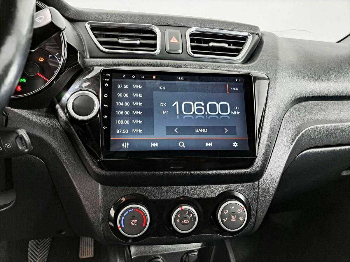 Kia Rio с пробегом — 2015 год. Фото: #12