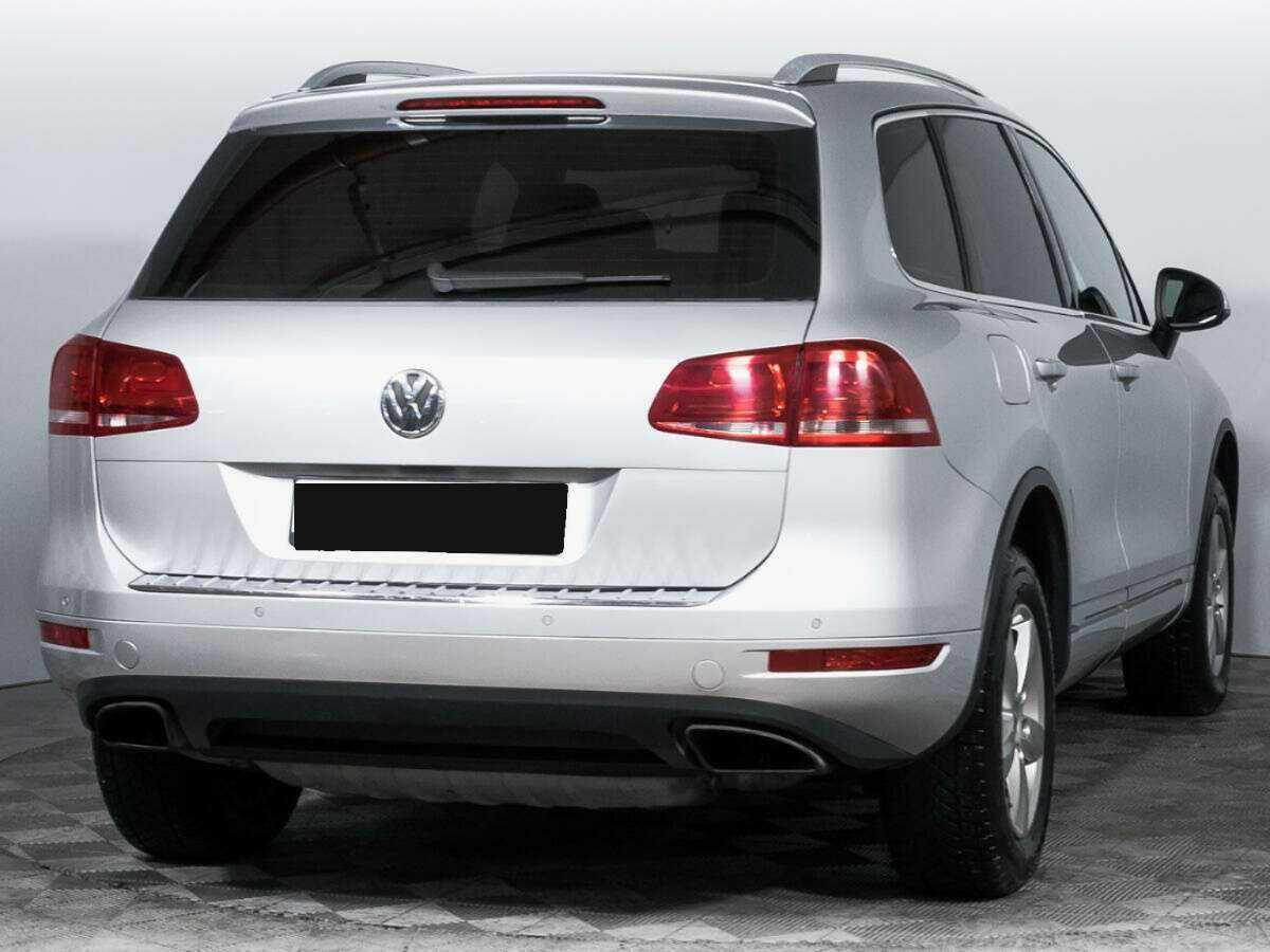 Volkswagen Touareg с пробегом — 2012 год. Фото: #4