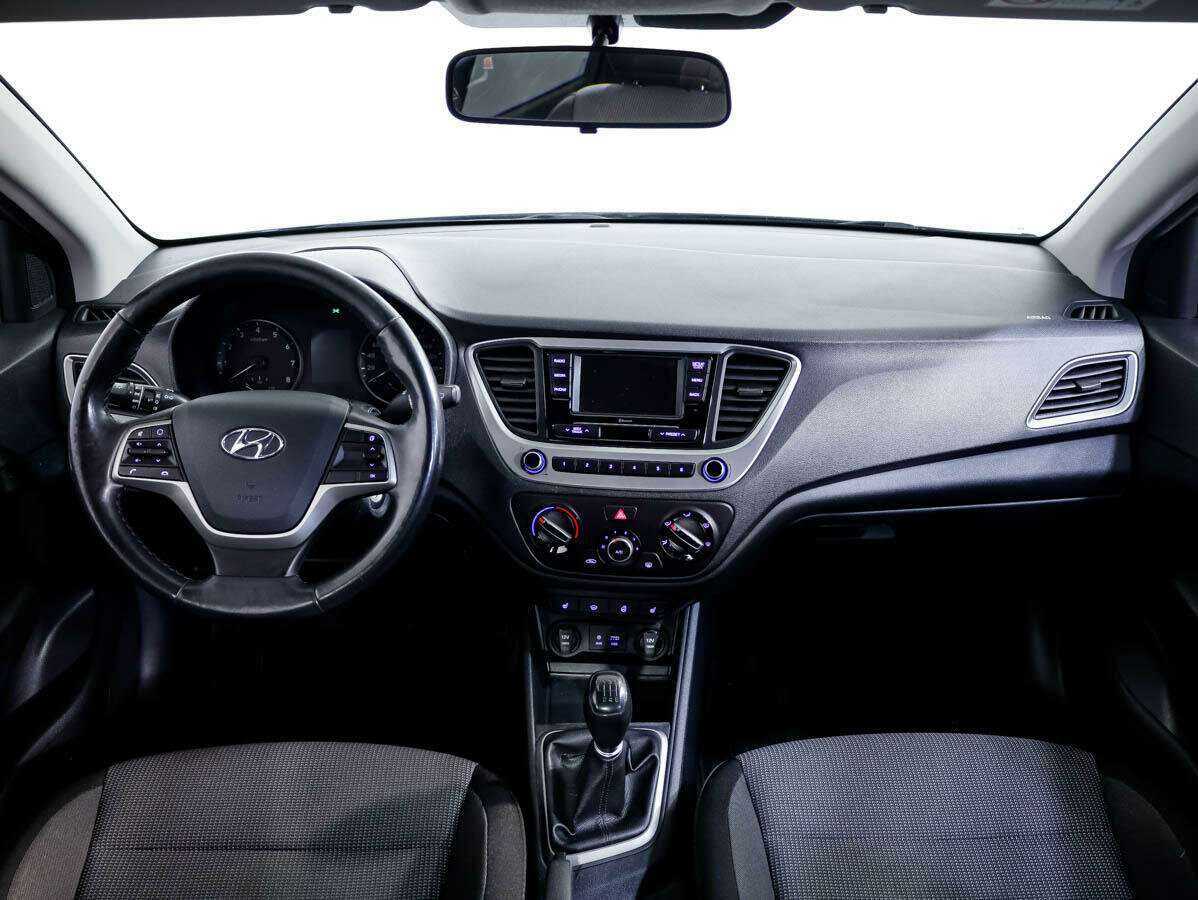 Hyundai Solaris с пробегом — 2018 год. Фото: #8