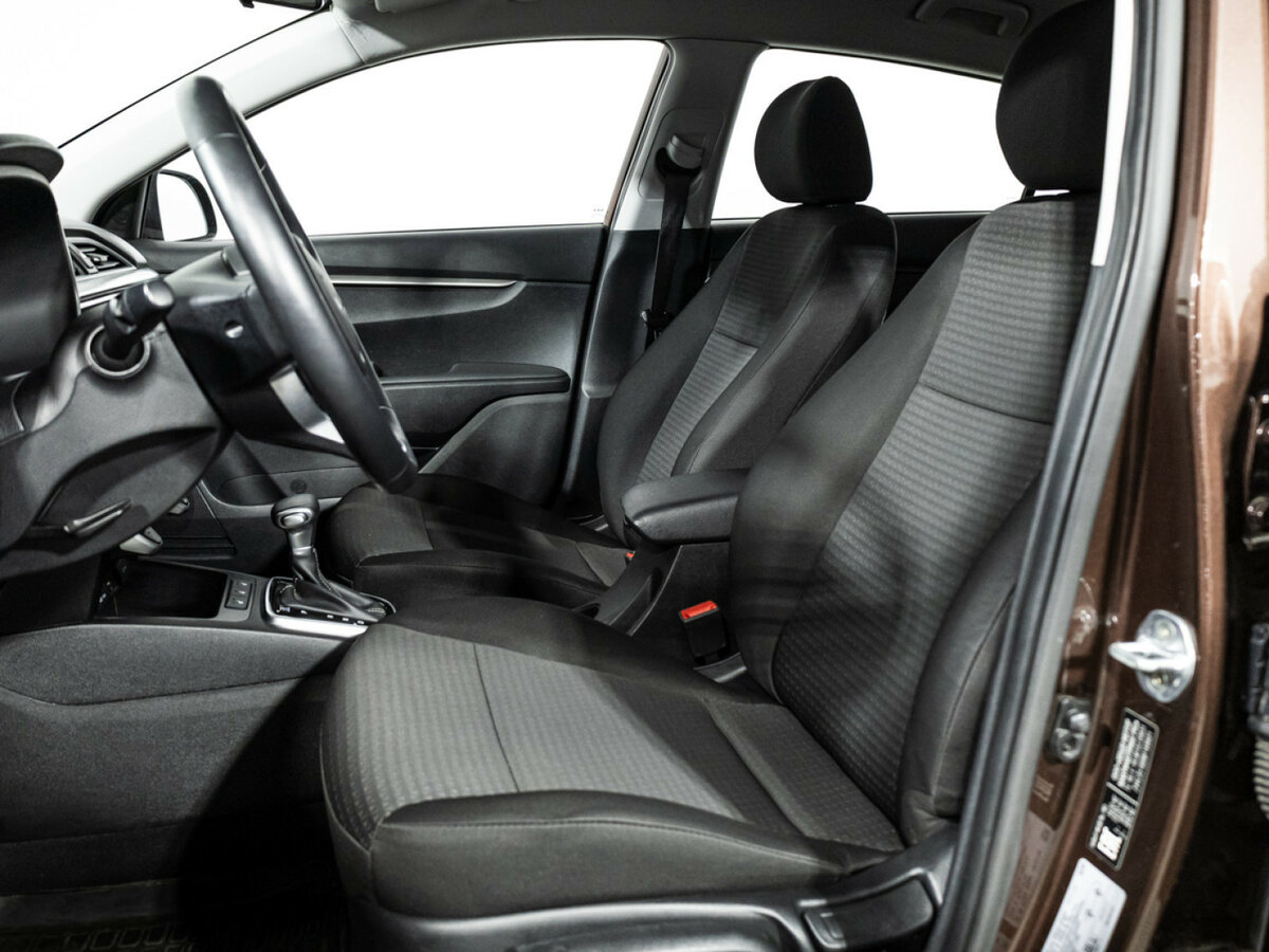 Kia Rio с пробегом — 2021 год. Фото: #13