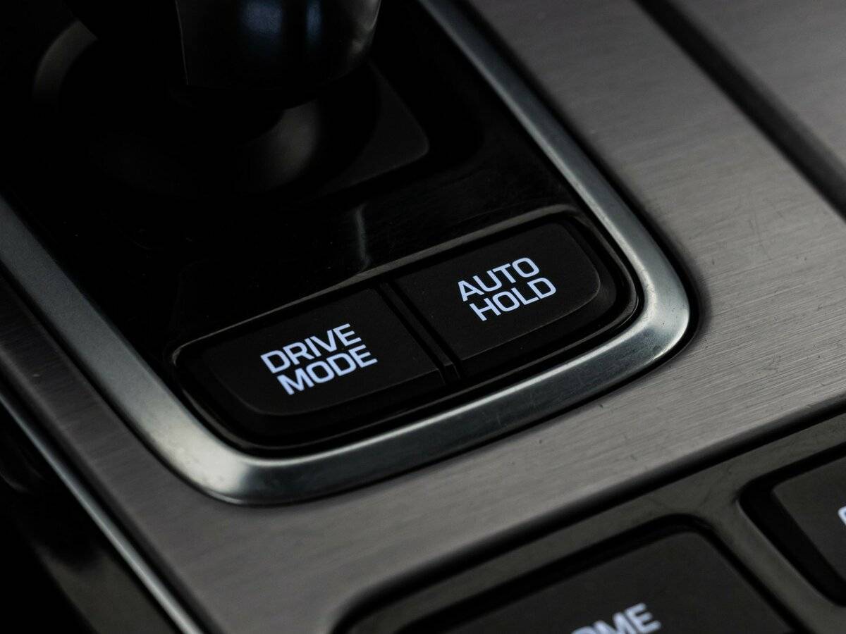 Hyundai Equus с пробегом — 2015 год. Фото: #13