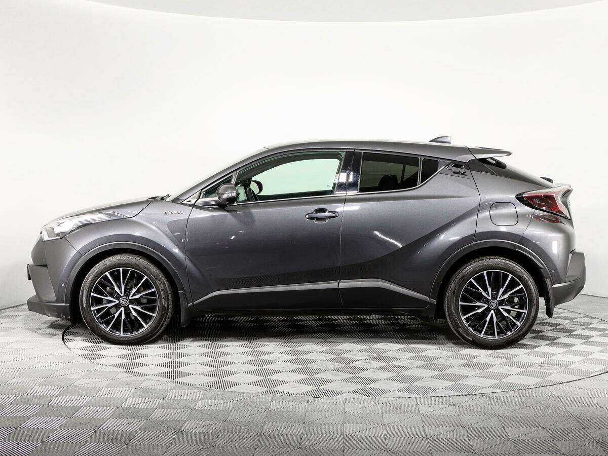 Toyota C-HR с пробегом — 2018 год. Фото: #7
