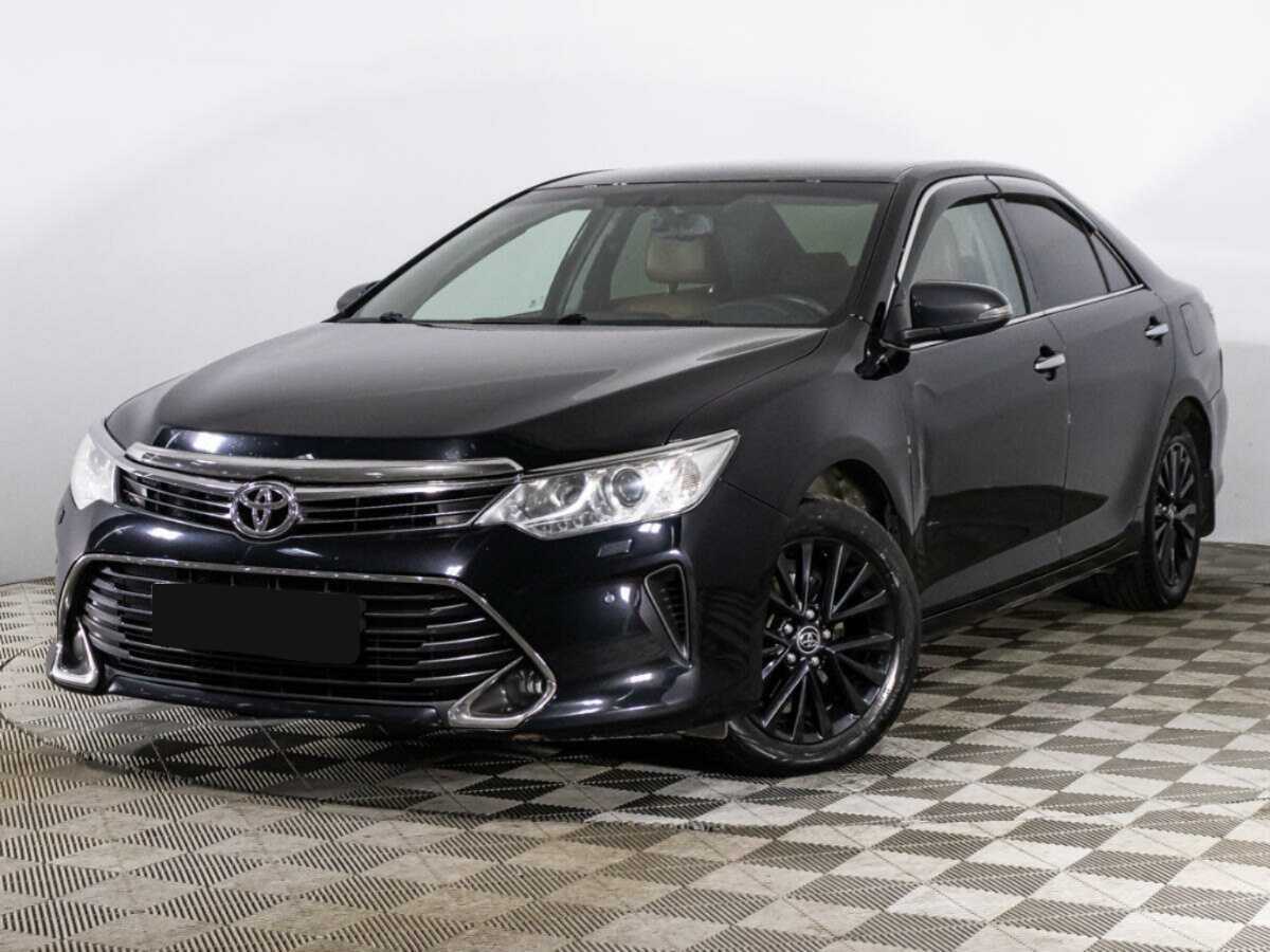 Toyota Camry с пробегом — 2016 год. Посмотреть фото