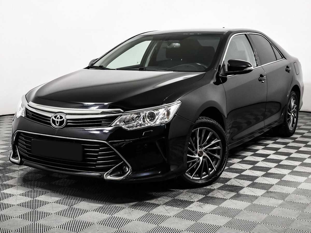 Toyota Camry с пробегом — 2018 год. Посмотреть фото