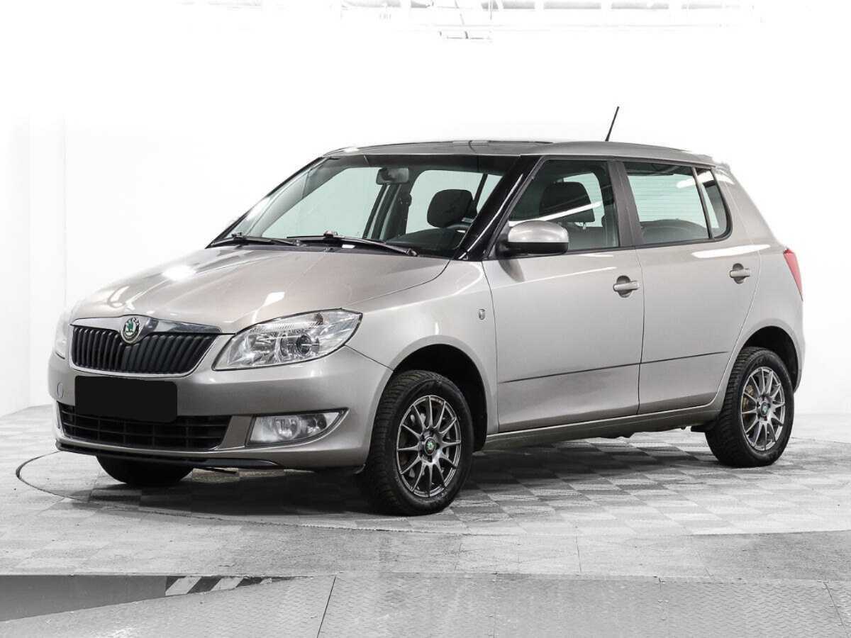 Skoda Fabia с пробегом — 2012 год. Посмотреть фото