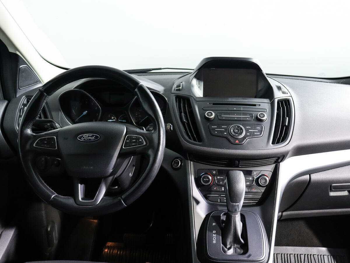 Ford Kuga с пробегом — 2017 год. Фото: #9
