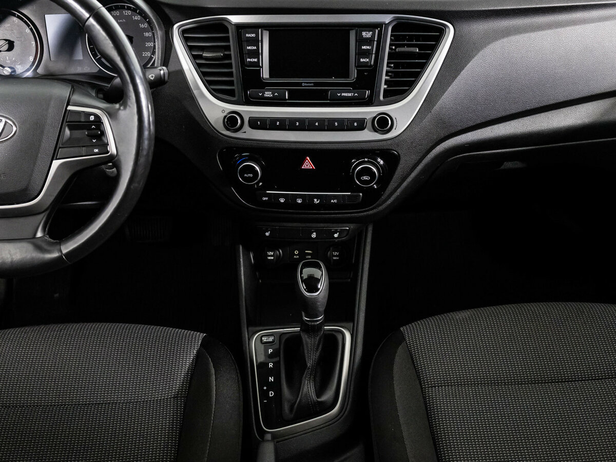 Hyundai Solaris с пробегом — 2017 год. Фото: #8