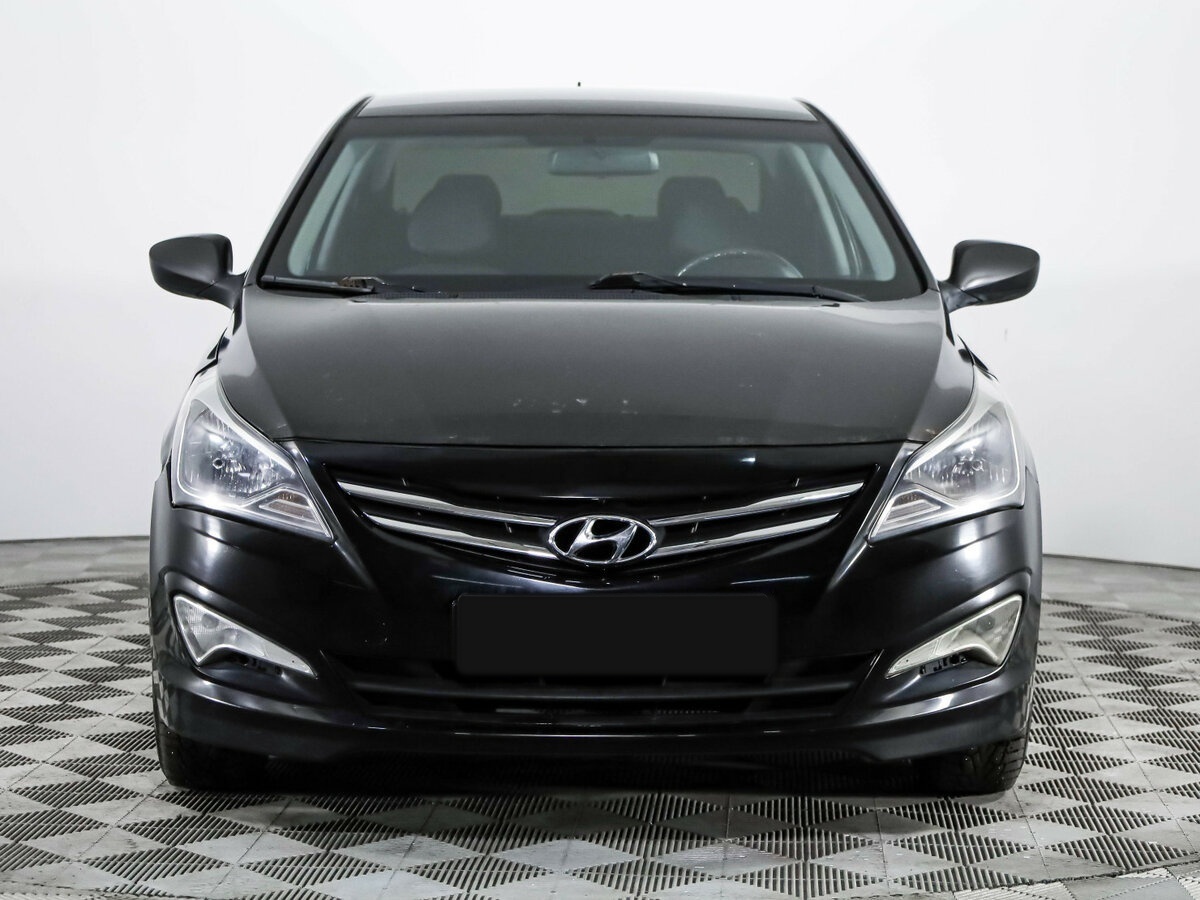 Hyundai Solaris с пробегом — 2016 год. Фото: #1