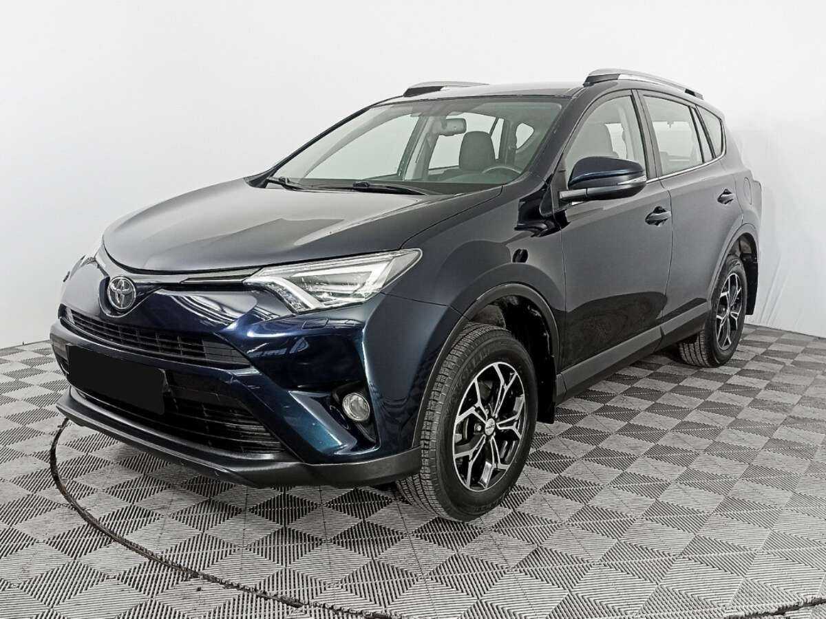 Toyota RAV4 с пробегом — 2018 год. Фото: #0