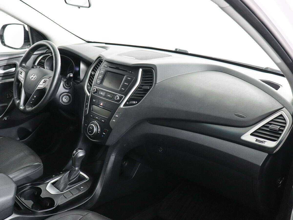 Hyundai Santa Fe с пробегом — 2017 год. Фото: #8