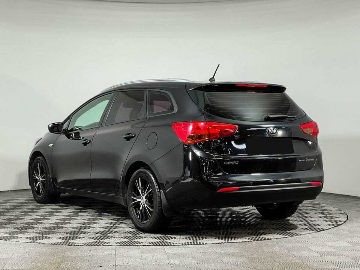 Kia Ceed с пробегом — 2015 год. Фото: #5