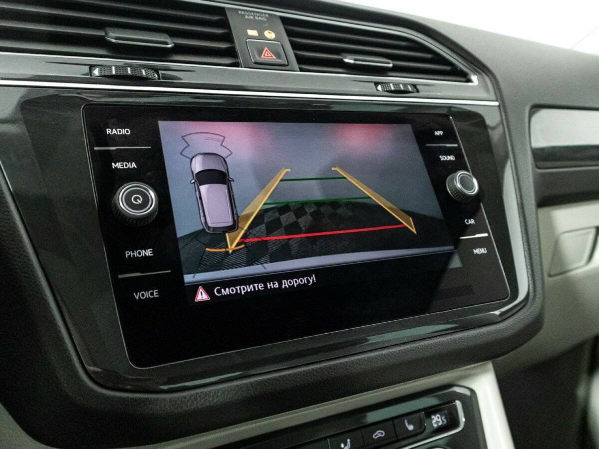 Volkswagen Tiguan с пробегом — 2018 год. Фото: #13
