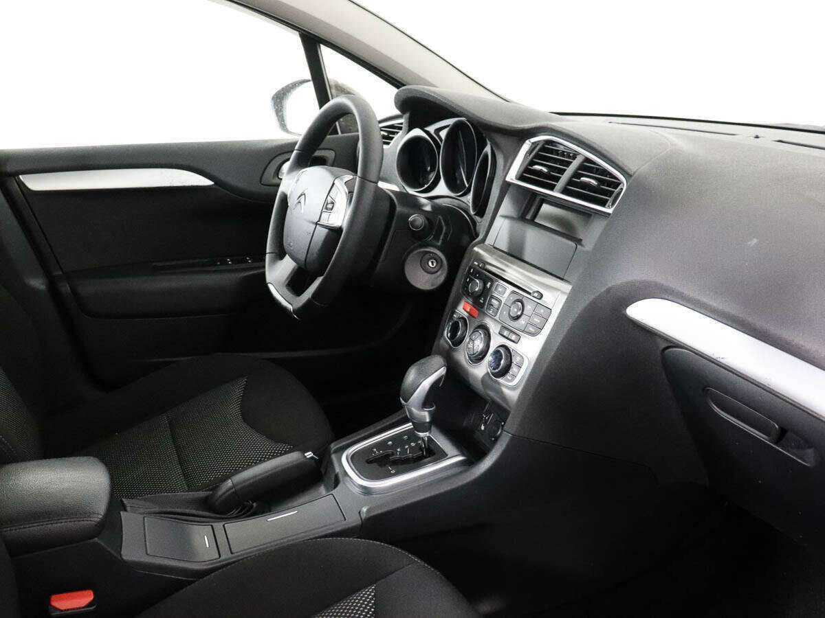 Citroen C4 с пробегом — 2015 год. Фото: #6