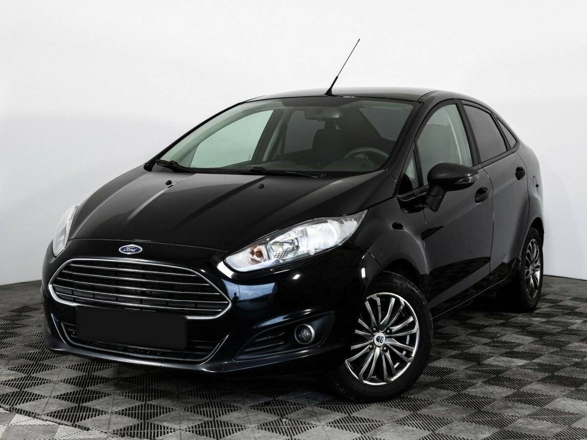 Ford Fiesta с пробегом — 2015 год. Фото: #0