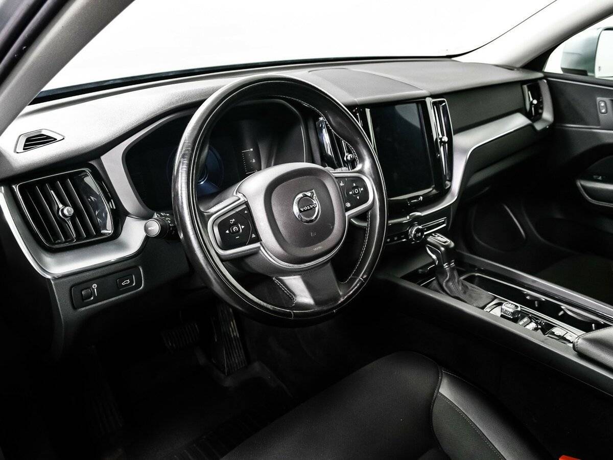 Volvo XC60 с пробегом — 2018 год. Фото: #11