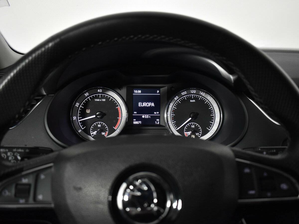 Skoda Octavia с пробегом — 2020 год. Фото: #12