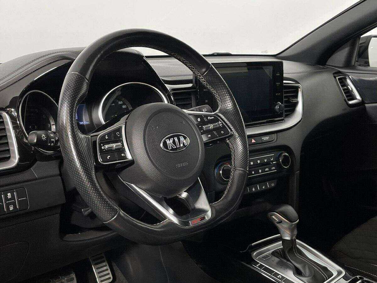 Kia Proceed с пробегом — 2020 год. Фото: #13