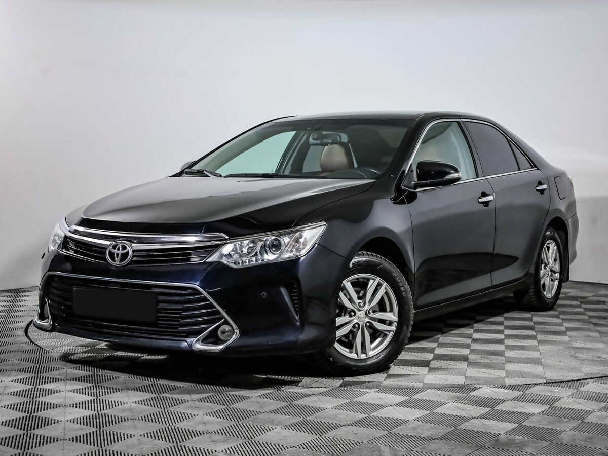 Toyota Camry с пробегом — 2017 год. Фото: #0