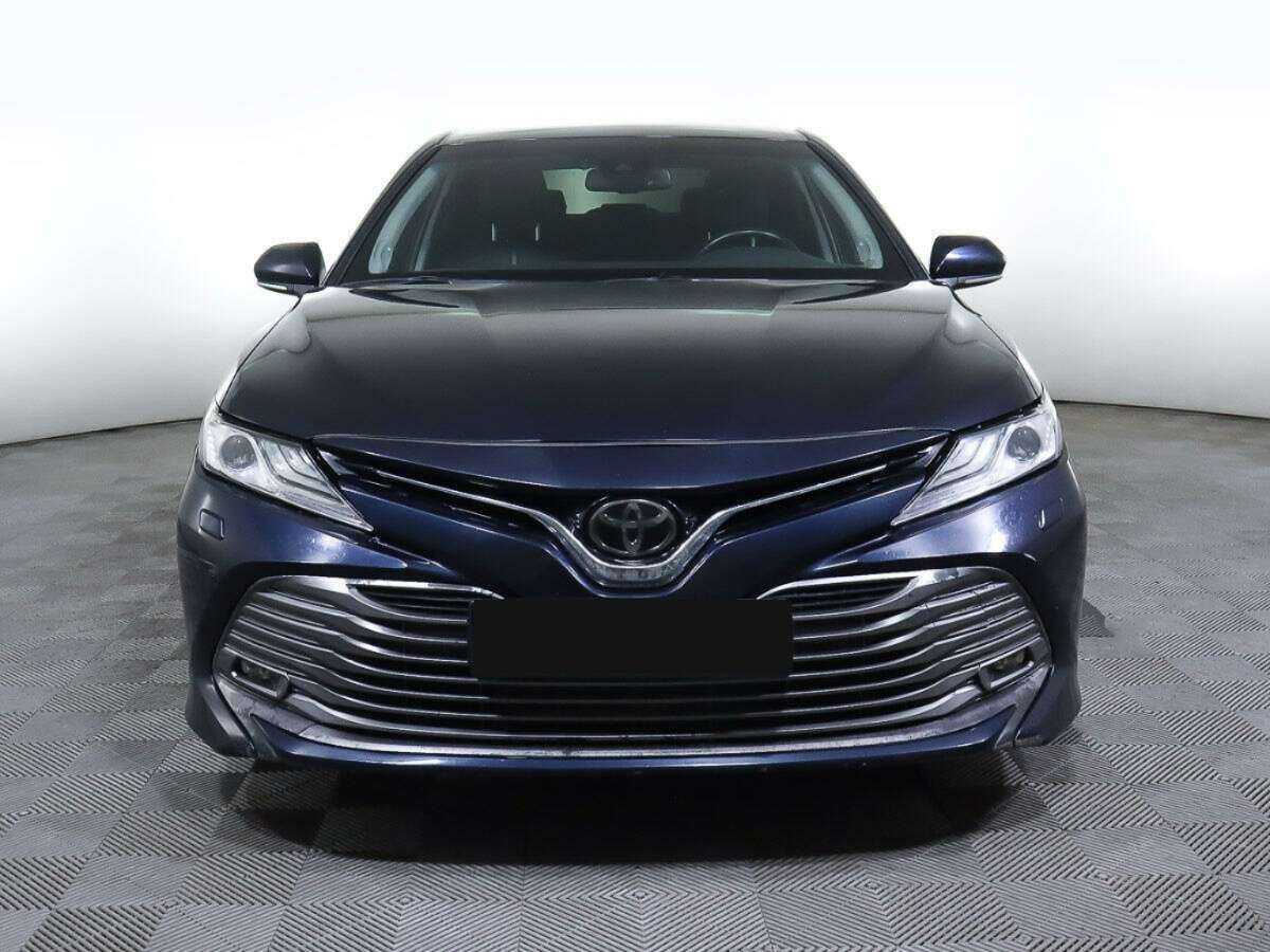 Toyota Camry с пробегом — 2019 год. Фото: #0