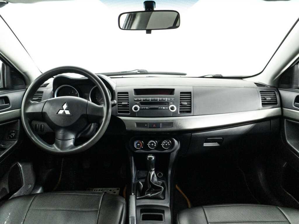 Mitsubishi Lancer с пробегом — 2012 год. Фото: #12
