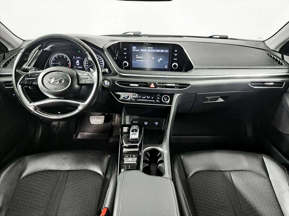 Hyundai Sonata с пробегом — 2020 год. Фото: #11
