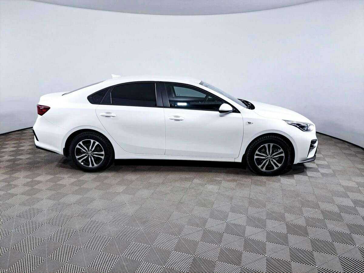 Kia Cerato с пробегом — 2018 год. Фото: #3
