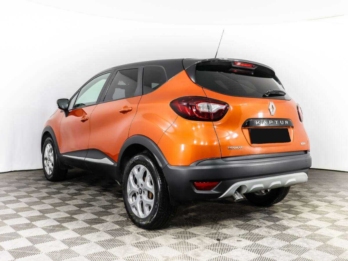 Renault Kaptur с пробегом — 2016 год. Фото: #5