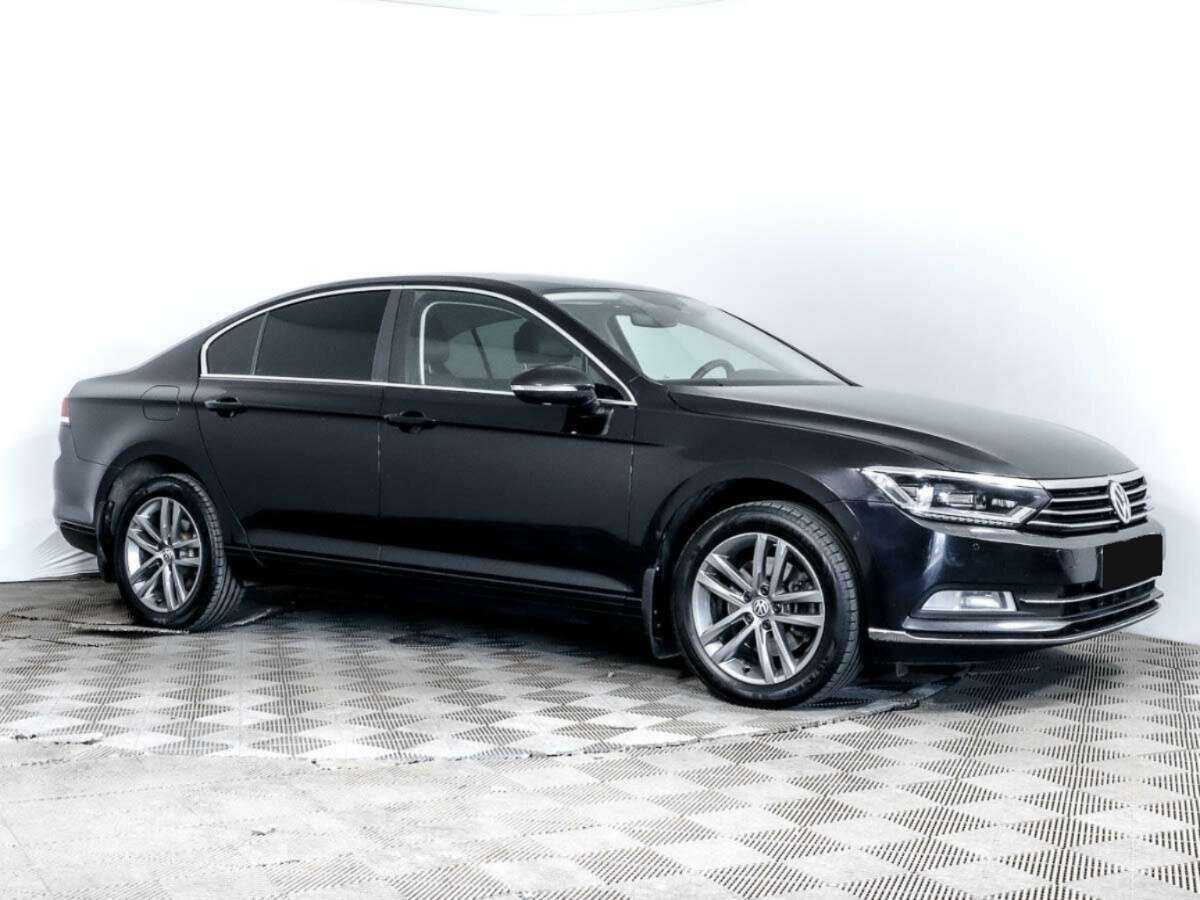 Volkswagen Passat с пробегом — 2017 год. Фото: #2