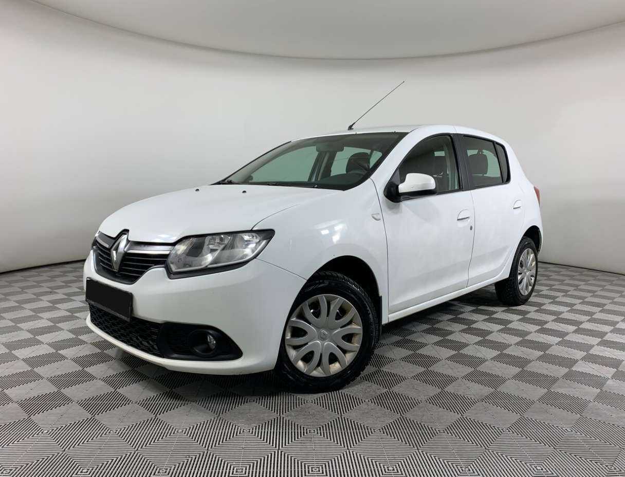 Renault Sandero с пробегом — 2017 год. Посмотреть фото