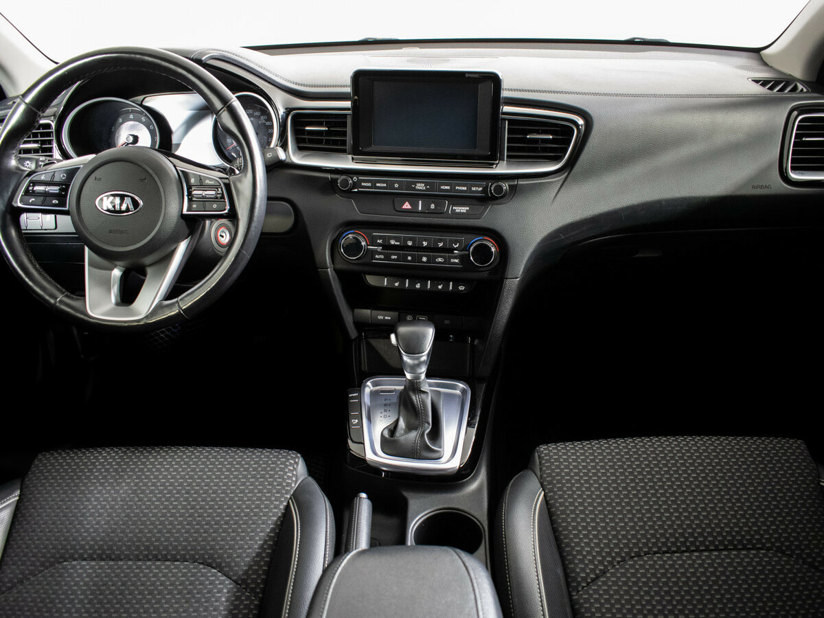 Kia Ceed с пробегом — 2018 год. Фото: #10