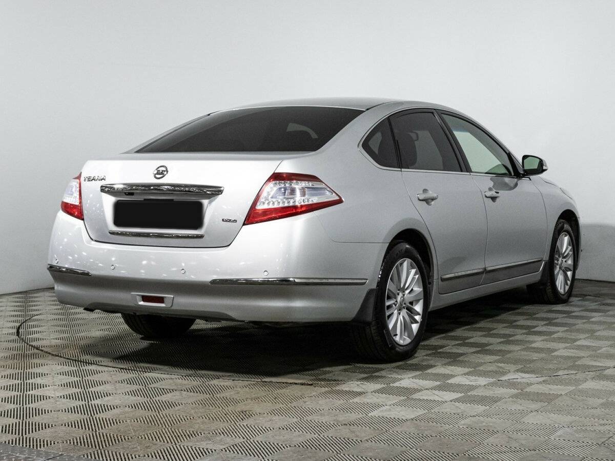 Nissan Teana с пробегом — 2012 год. Фото: #3