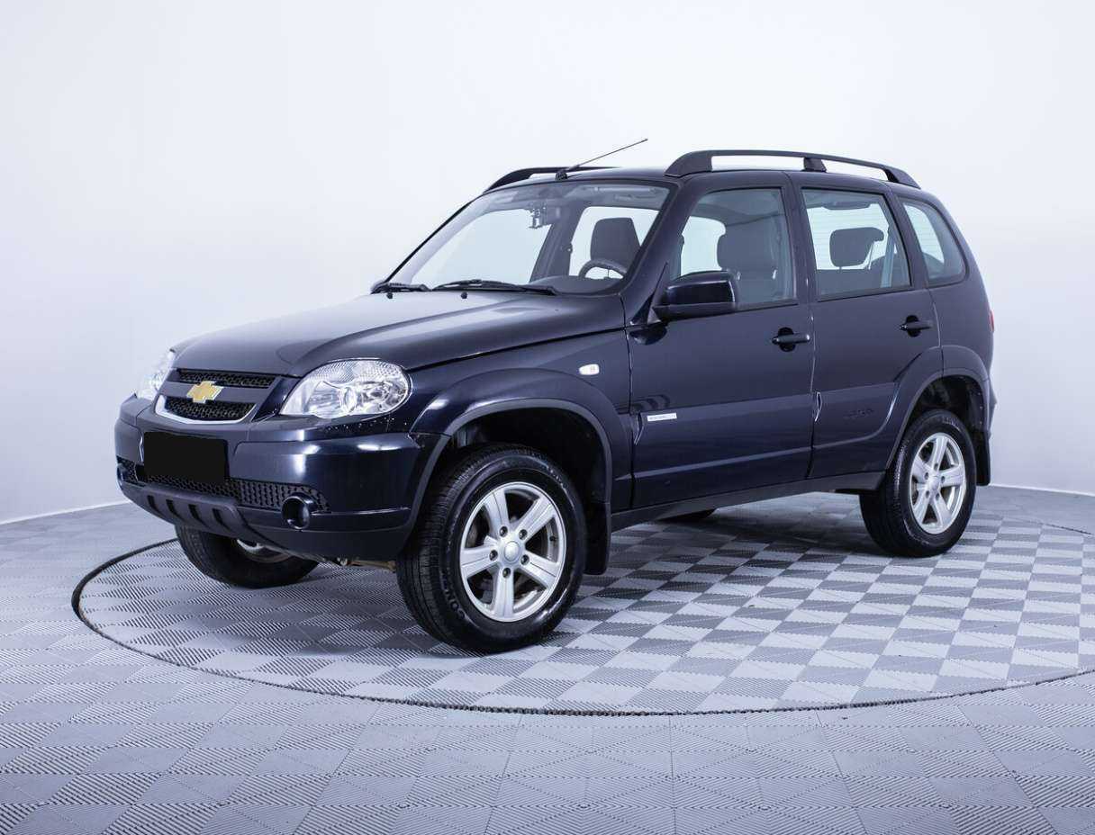 Chevrolet Niva с пробегом — 2015 год. Фото: #0