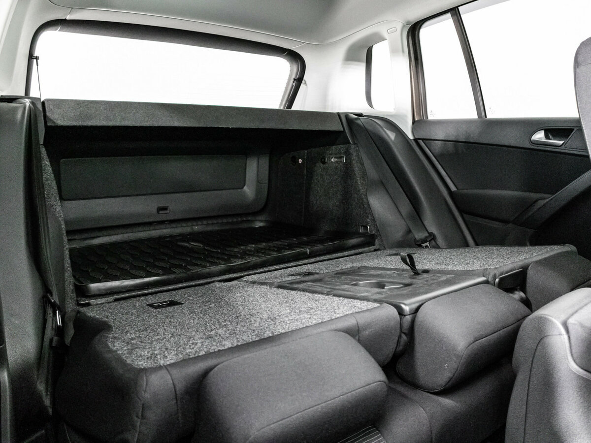 Volkswagen Tiguan с пробегом — 2014 год. Фото: #16