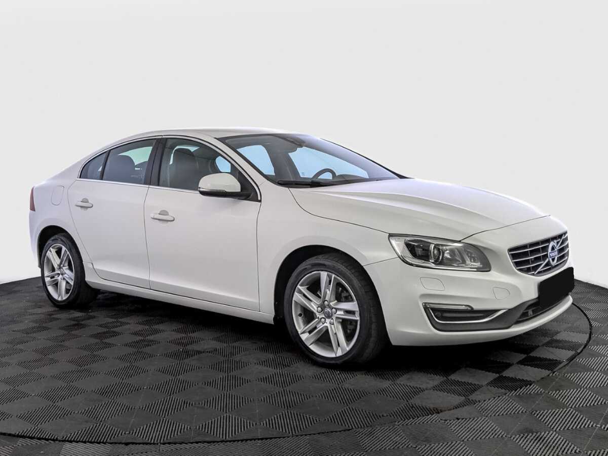 Volvo S60 с пробегом — 2016 год. Фото: #2