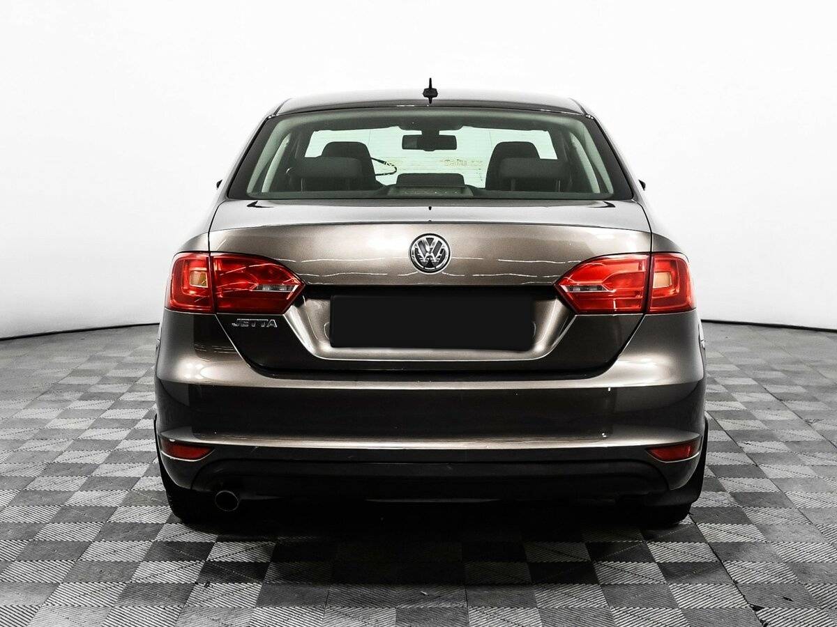 Volkswagen Jetta с пробегом — 2013 год. Фото: #5