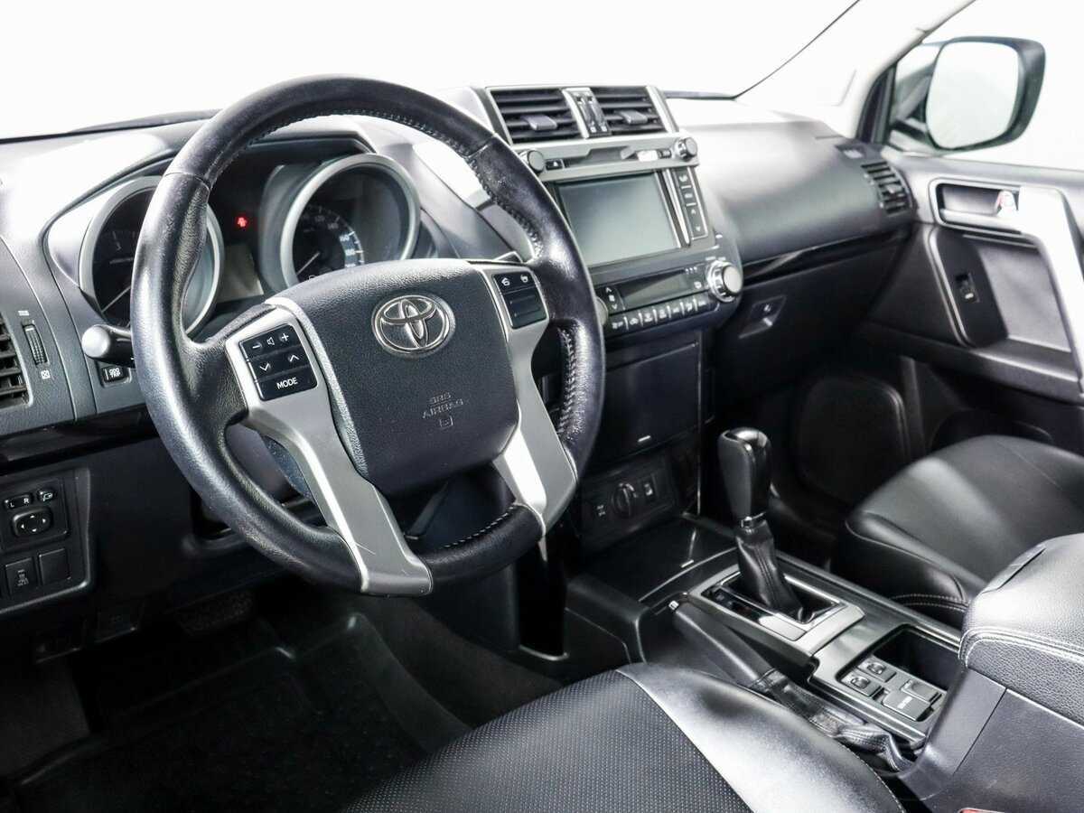 Toyota Land Cruiser Prado с пробегом — 2014 год. Фото: #9