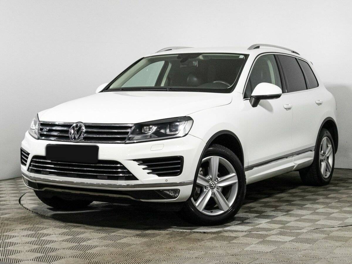 Volkswagen Touareg с пробегом — 2015 год. Фото: #0
