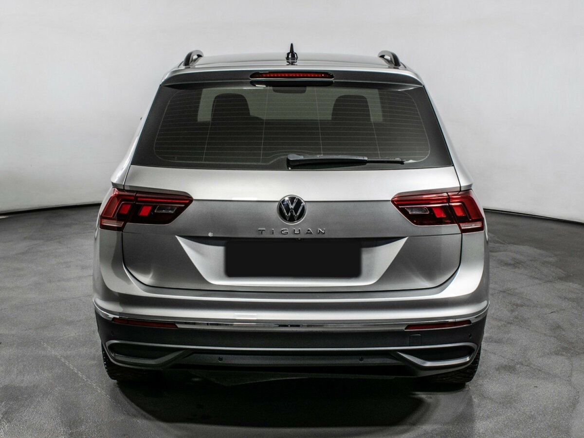 Volkswagen Tiguan с пробегом — 2021 год. Фото: #5