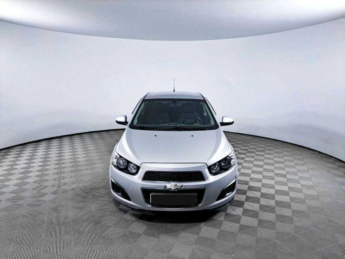 Chevrolet Aveo с пробегом — 2012 год. Фото: #1