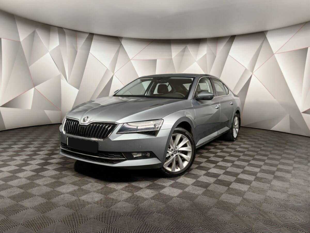 Skoda Superb с пробегом — 2017 год. Посмотреть фото