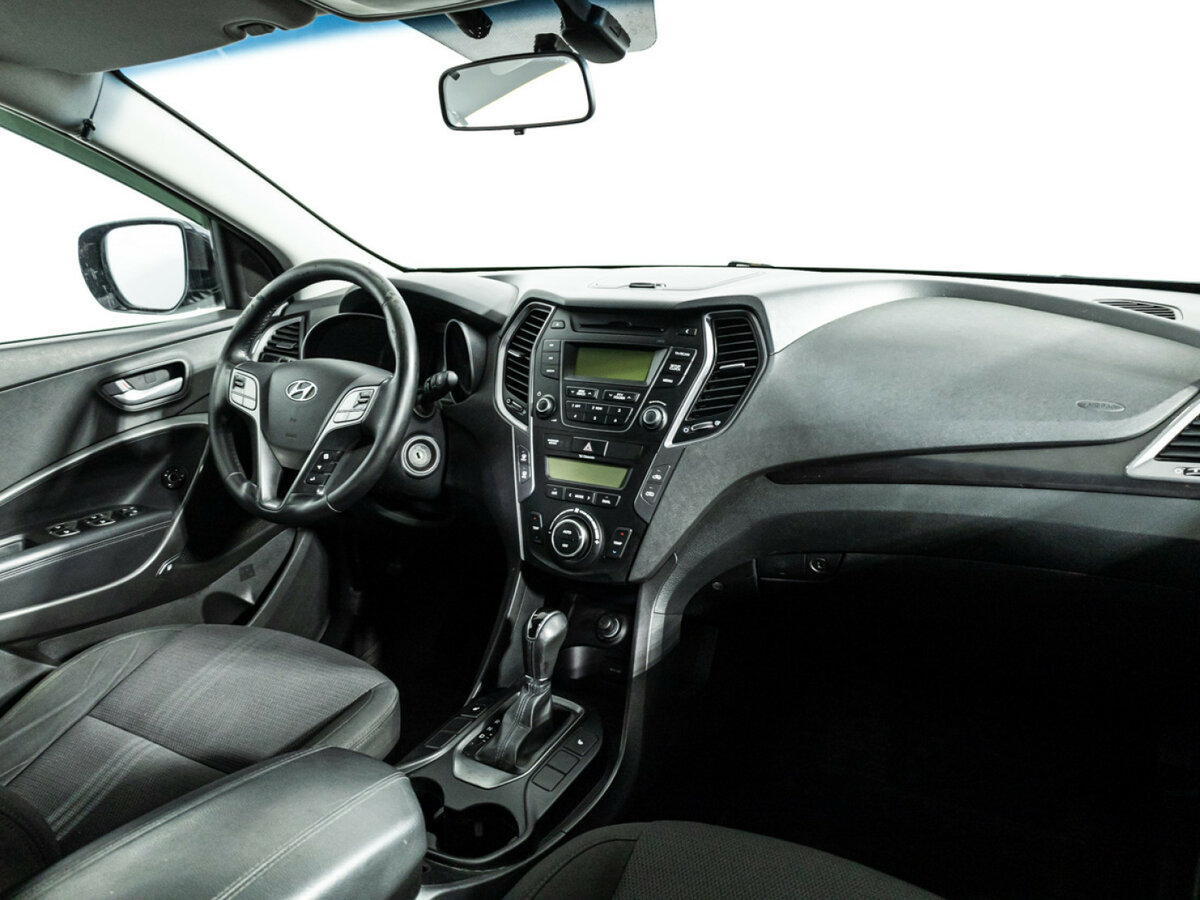 Hyundai Santa Fe с пробегом — 2012 год. Фото: #8