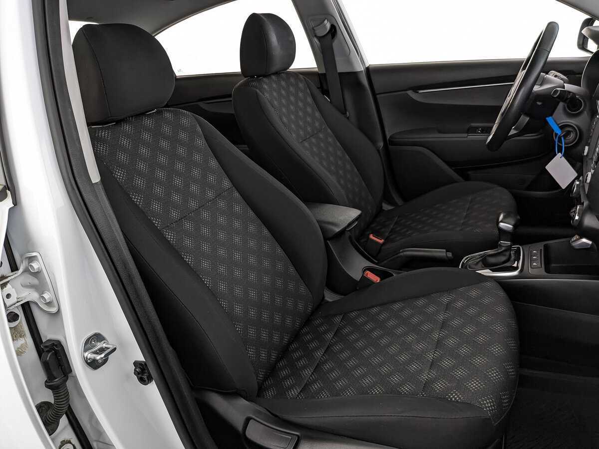 Kia Rio с пробегом — 2018 год. Фото: #20