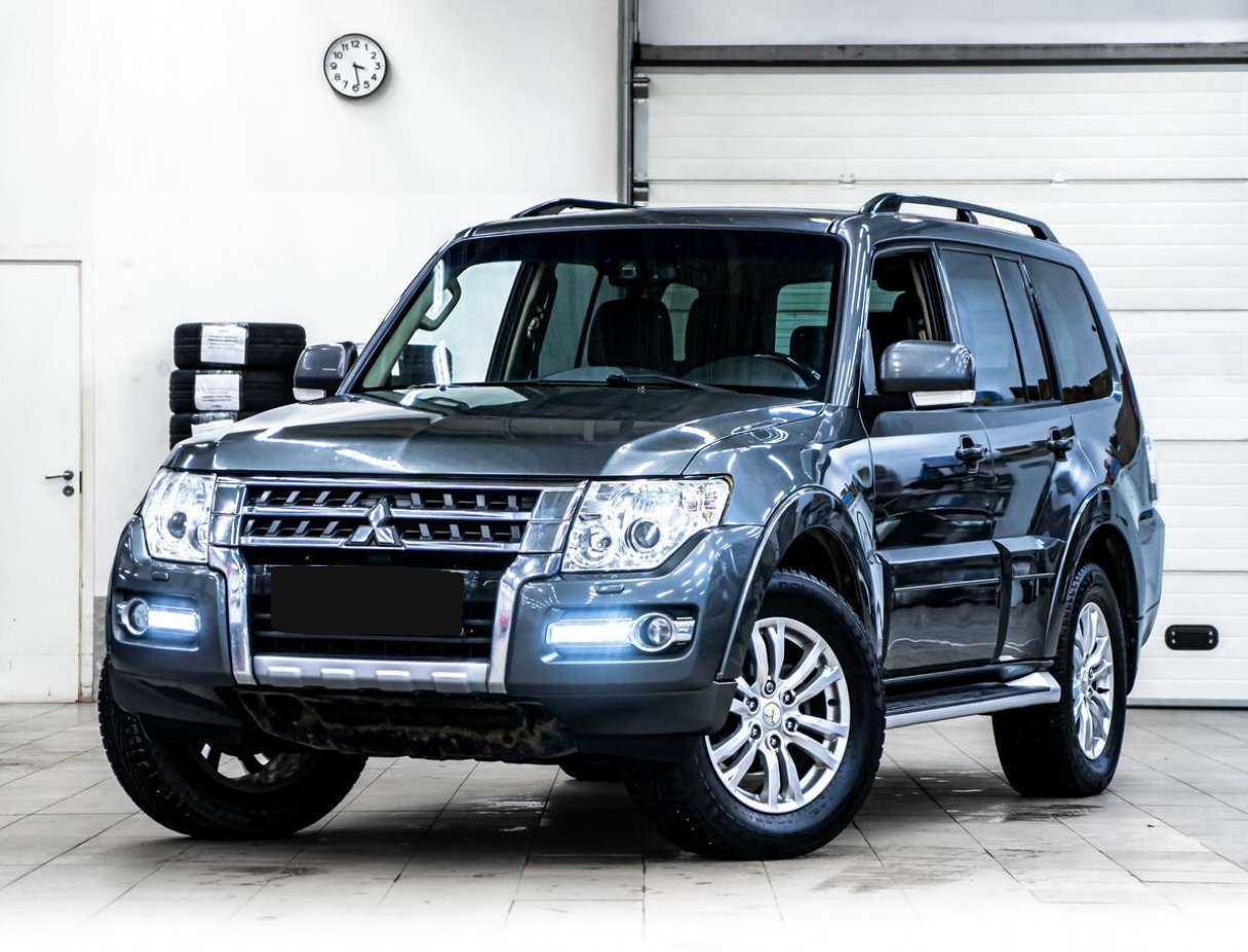 Mitsubishi Pajero с пробегом — 2014 год. Посмотреть фото